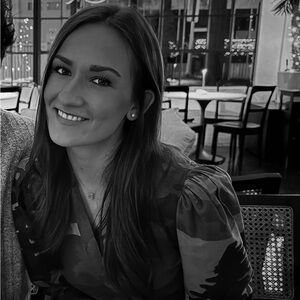 Meet your Posher, Hope